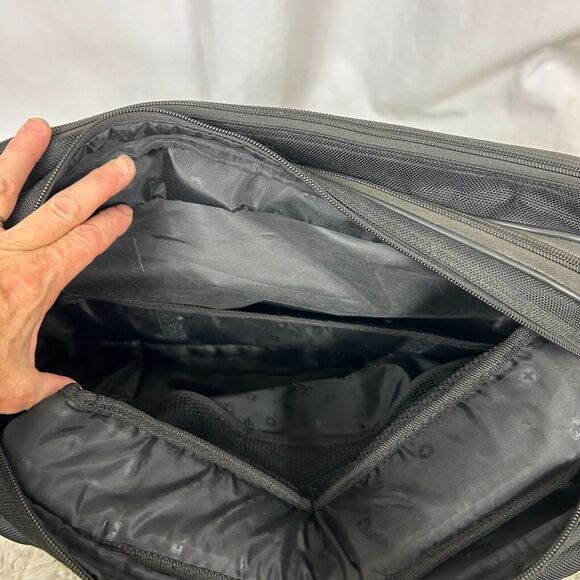 WENGER SwissGear 16" Laptop Briefcase w Removable Sleeve- Shoulder Messenger Bag - Picture 11 of 13